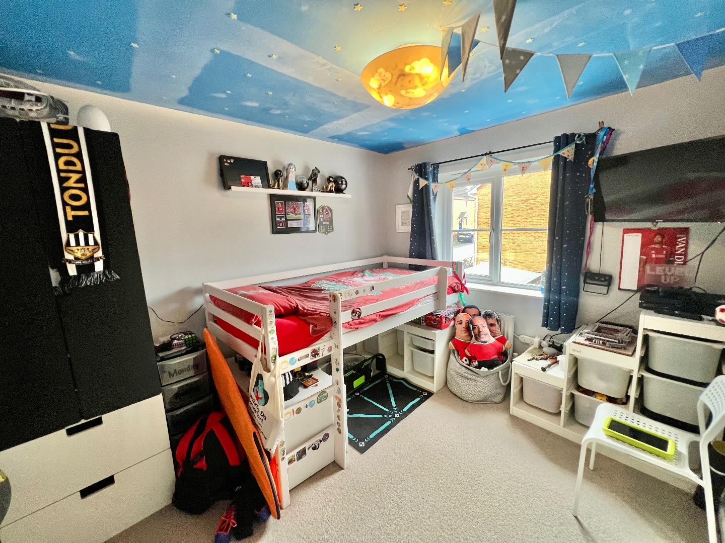 Heol Bryncethin, Sarn, Bridgend County Borough, CF32 9GG